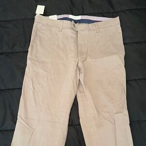 Brax Tan Chinos with Classic Straight-Leg Cut